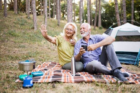 Visual diagram showing how a mushroom-based supplement supports cognitive function
